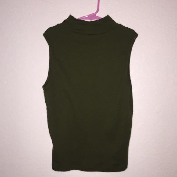 A olive green turtle neck - Picture 2 of 2